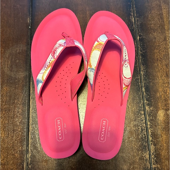 ⭐️NWOT Coach Pink Jolie Flip Flop Thong Sandals Size 11⭐️ - Picture 3 of 6